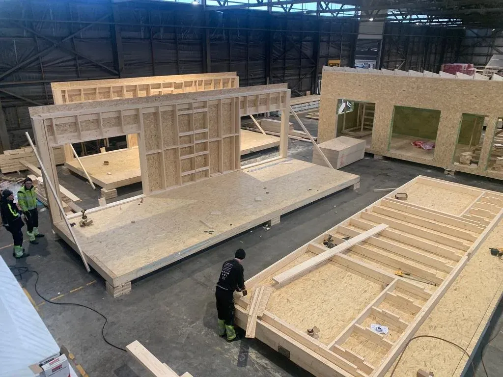Moduļu paneļi Bouw Art ražotnē Iecavā